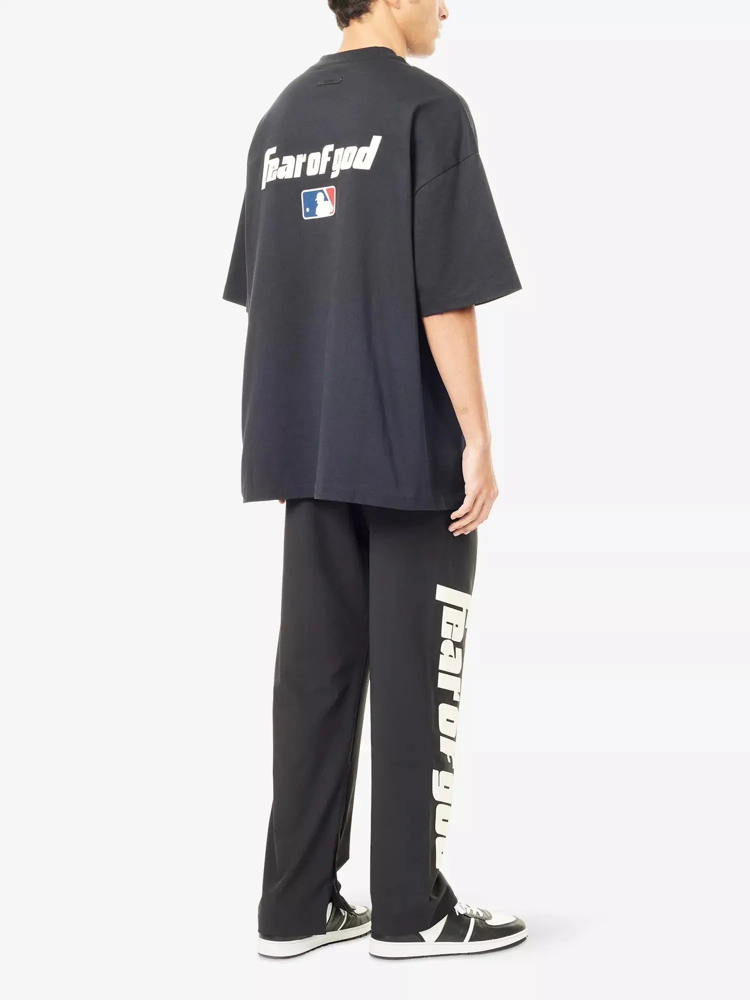 Men's FOG x ESSENTIALS x MLB 90's Fit Crewneck Cotton-Jersey T-Shirt Fear of Gods Essentials