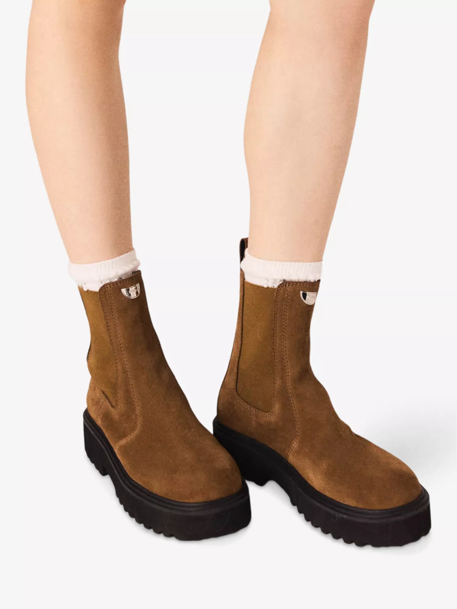 Brand-Plaque Suede Chelsea Boots